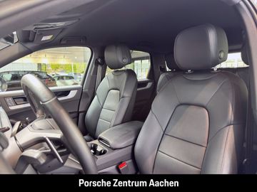 Car image 28