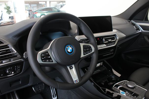 BMW iX3 M Sport 210 kW image number 6