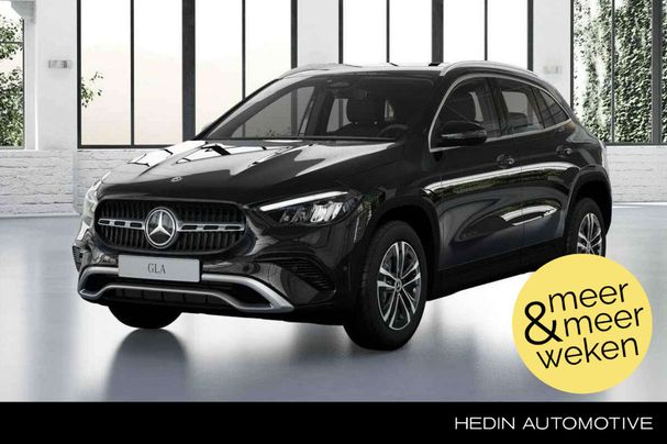 Mercedes-Benz GLA 180 100 kW image number 1