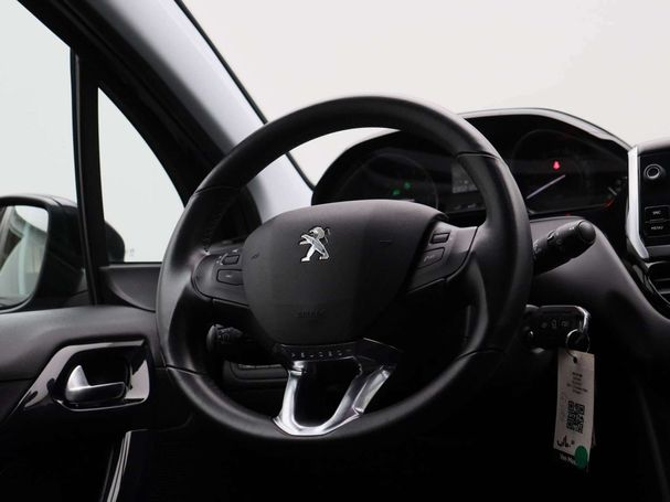 Peugeot 208 PureTech Signature 60 kW image number 32