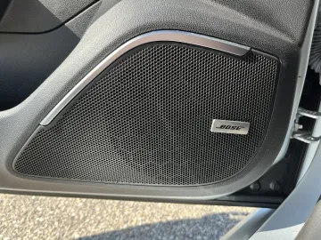Car image 38