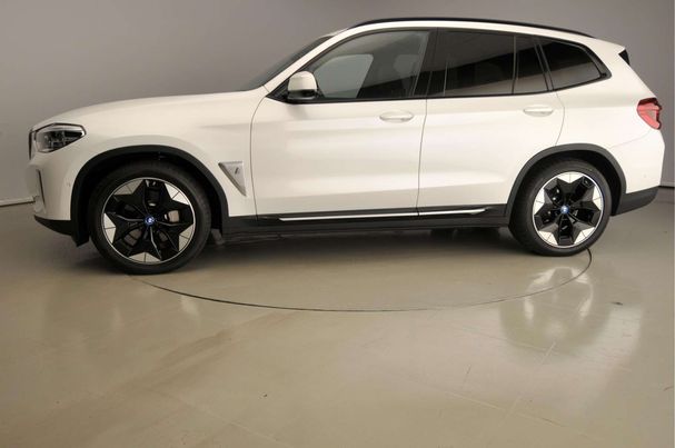 BMW iX3 80 kWh 210 kW image number 5