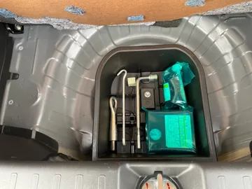 Car image 21