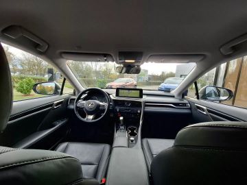 Car image 28