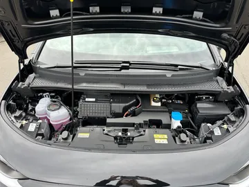 Car image 29