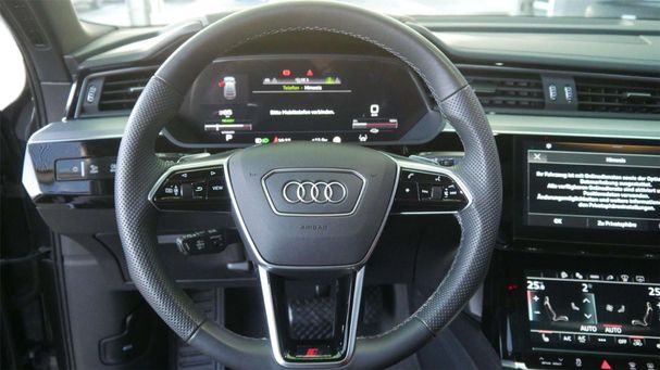 Audi e-tron quattro 370 kW image number 21