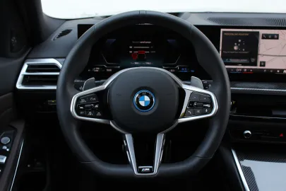 Car image 36