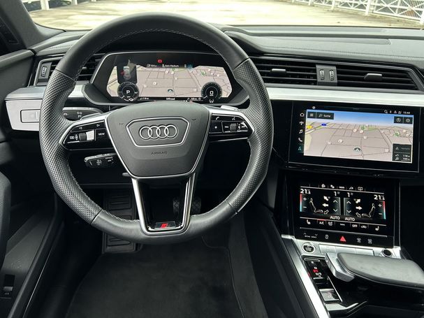 Audi e-tron 55 quattro S-line 300 kW image number 13