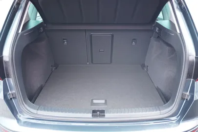 Car image 38