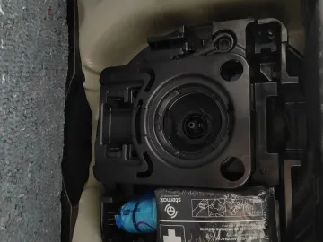 Car image 28