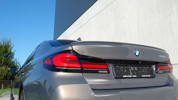 BMW 520i 135 kW image number 29