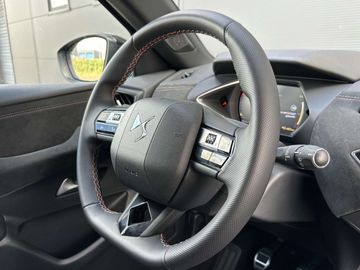 Car image 33