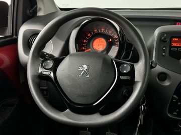 Car image 31