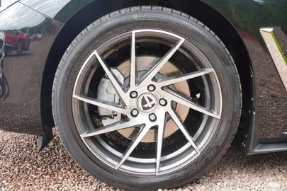 Car image 38