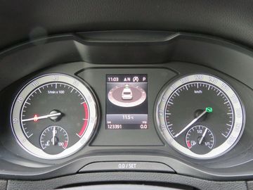 Car image 38