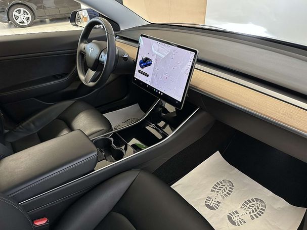 Tesla Model 3 Long Range AWD 366 kW image number 24