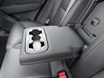 Car image 47