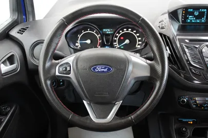 Car image 28