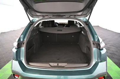 Car image 35