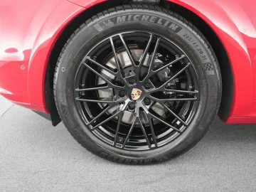 Car image 40