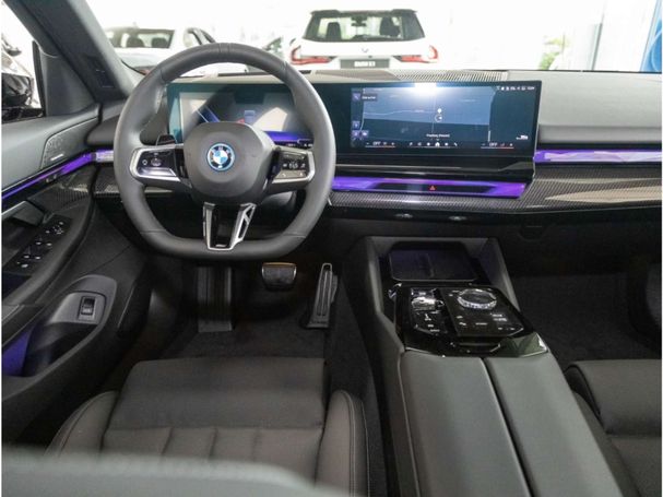 BMW i5 eDrive40 M Sport 250 kW image number 13