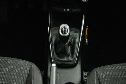 Car image 33