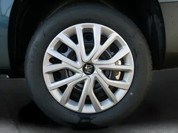 Car image 31