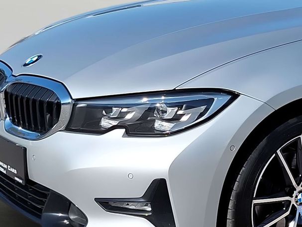 BMW 320d Touring xDrive 140 kW image number 9