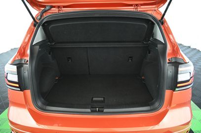 Car image 31