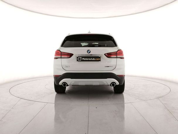 BMW X1 sDrive18d xLine 110 kW image number 4