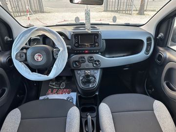 Car image 12