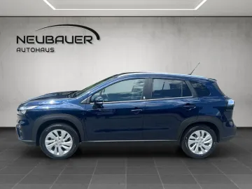 Car image 3