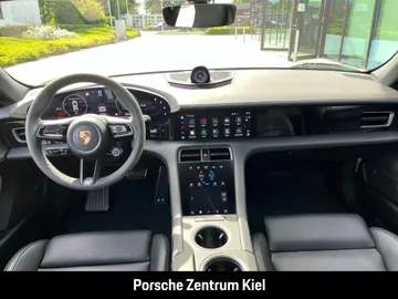 Car image 40