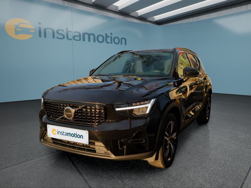 Volvo XC40 Plus Dark 2WD