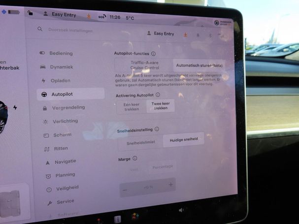 Tesla Model 3 Long Range AWD 340 kW image number 13