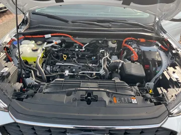 Car image 23