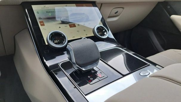 Land Rover Range Rover Velar 150 kW image number 32