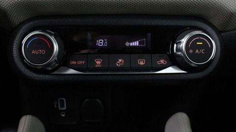 Car image 36