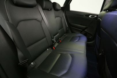 Car image 31