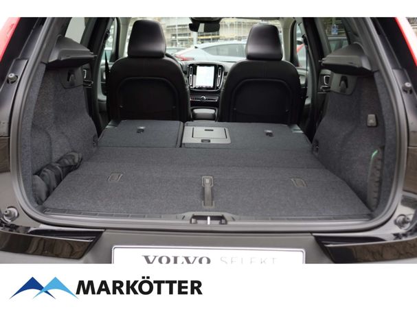 Volvo XC40 B4 Ultra Dark 145 kW image number 24