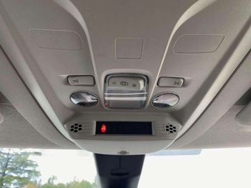 Car image 36