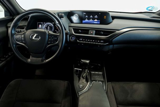 Lexus UX 250h 135 kW image number 16