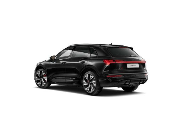 Audi Q8 55 quattro e-tron S-line 300 kW image number 2