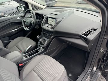 Car image 10