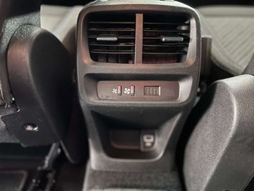 Car image 33