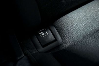 Car image 41