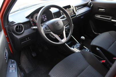 Car image 5