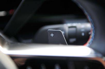 Car image 33