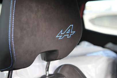 Car image 30