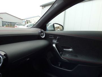 Car image 39